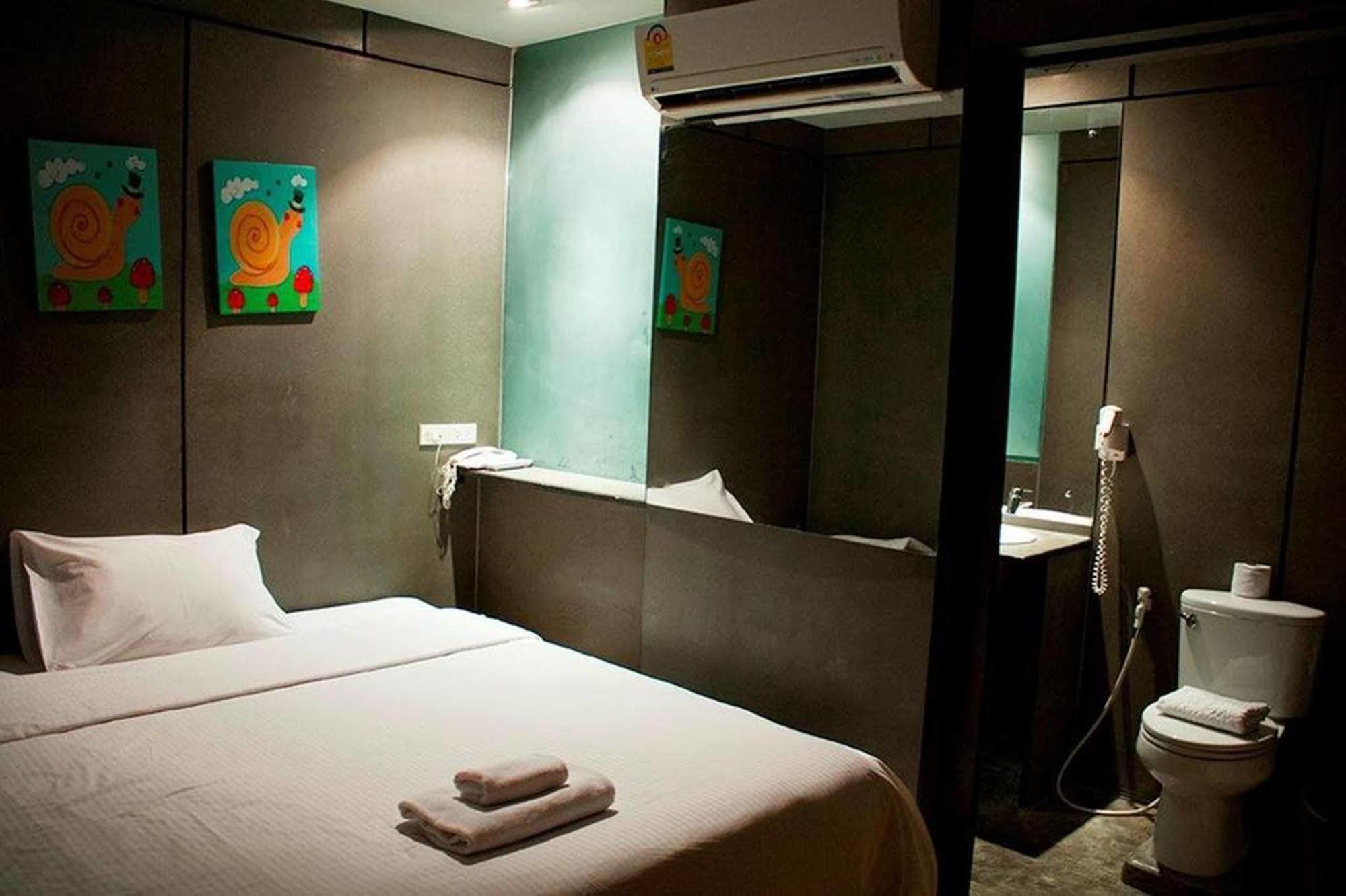 Justbeds Hotel Bangkok Luaran gambar