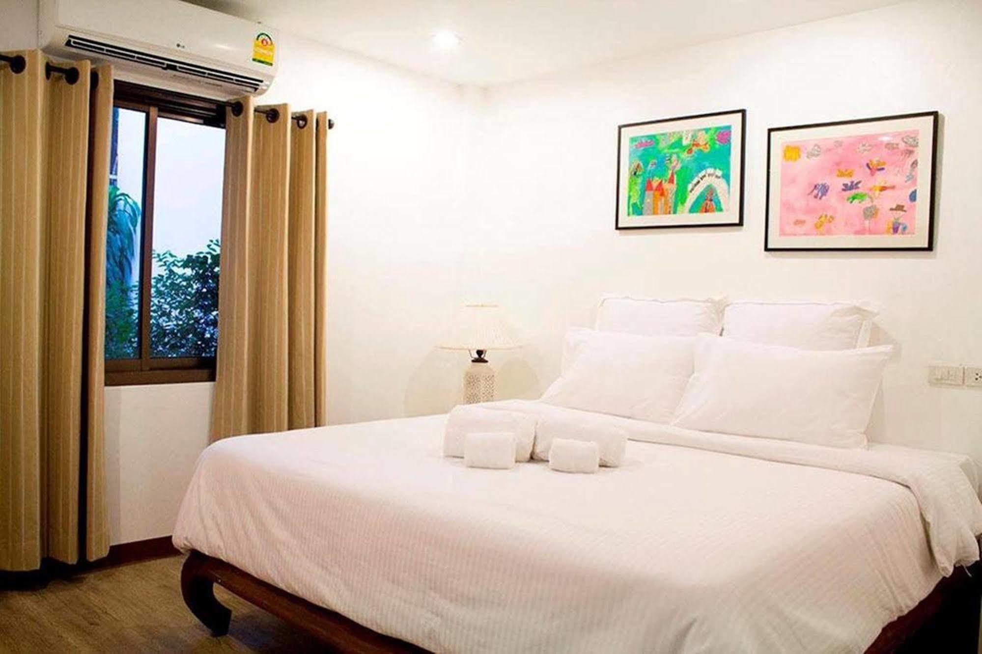 Justbeds Hotel Bangkok Luaran gambar