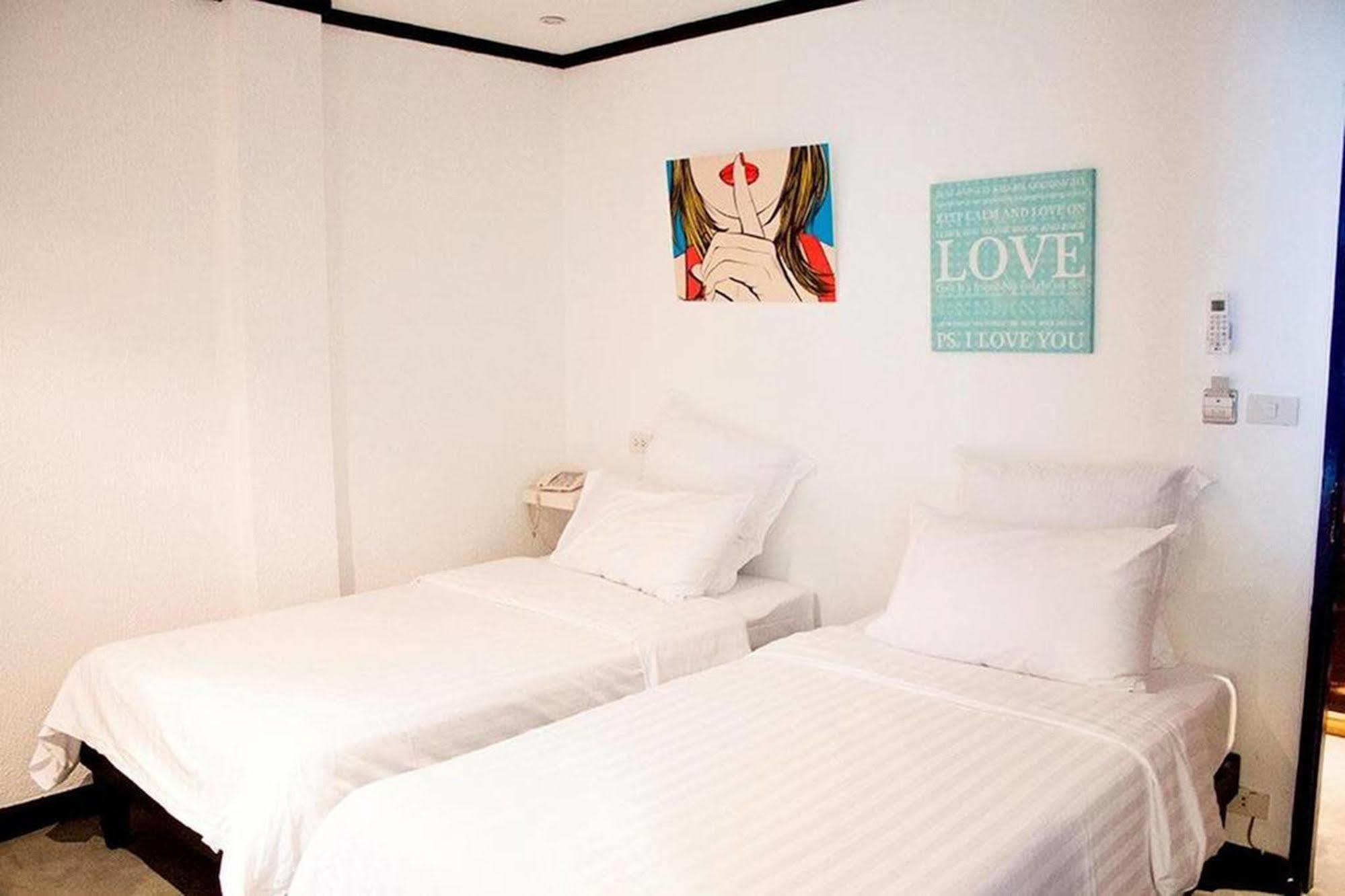 Justbeds Hotel Bangkok Luaran gambar
