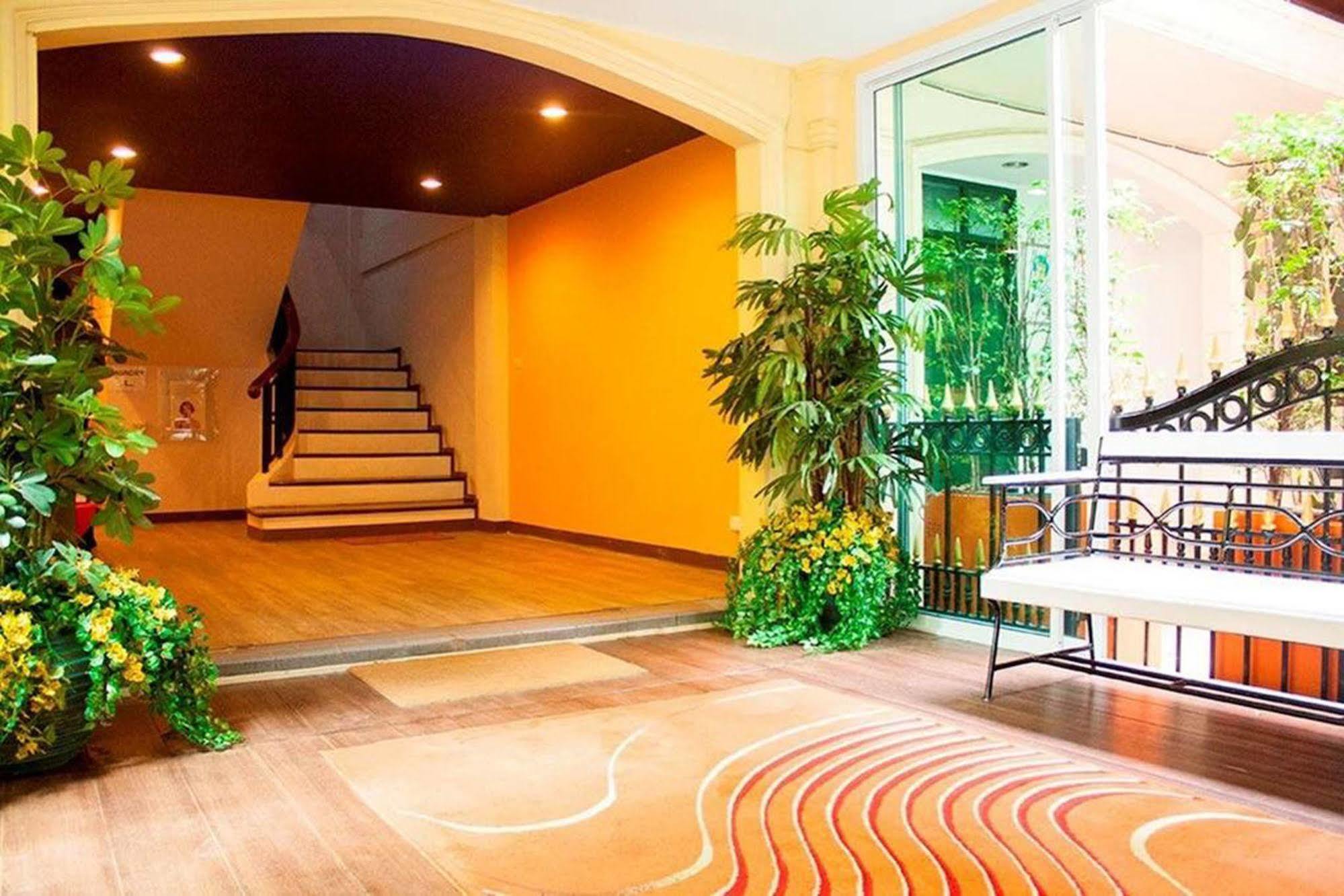 Justbeds Hotel Bangkok Luaran gambar