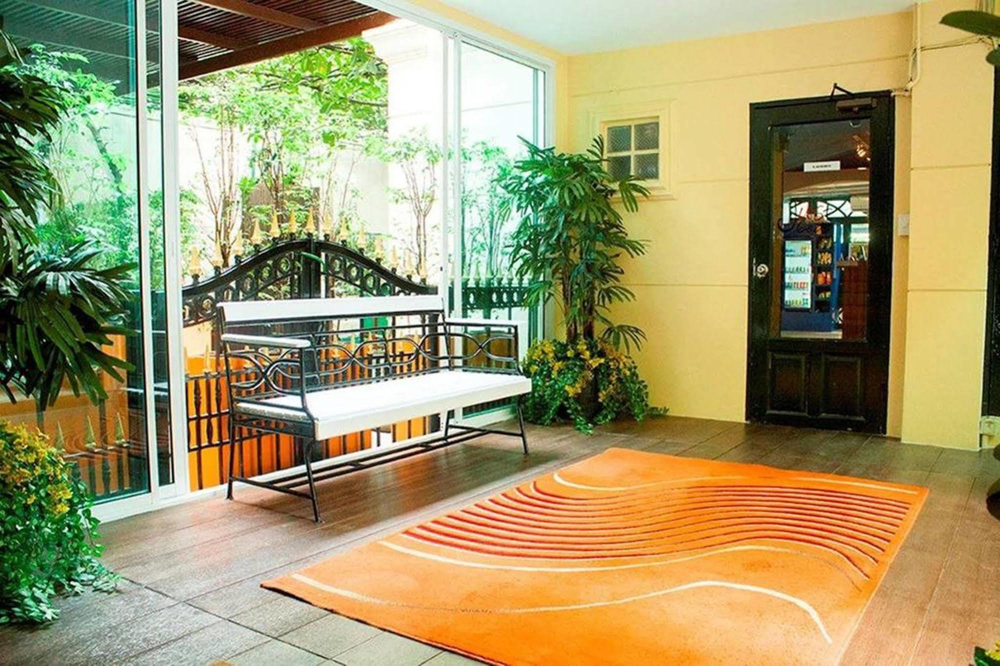 Justbeds Hotel Bangkok Luaran gambar